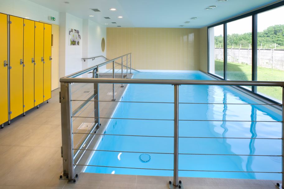 Résidence DOMITYS Les Sables d'Or : Résidences Services Seniors DOMITYS Les Sables d'Or - Piscine